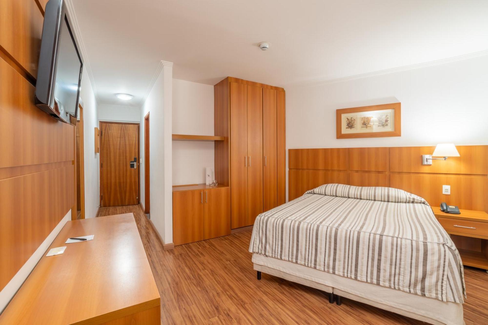 Hotel Plaza Mayor Санту-Андре Экстерьер фото