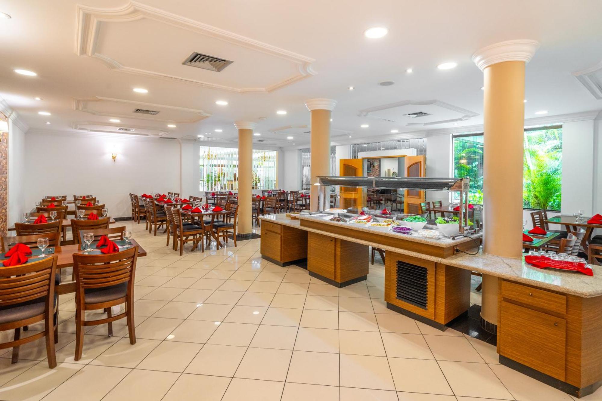 Hotel Plaza Mayor Санту-Андре Экстерьер фото