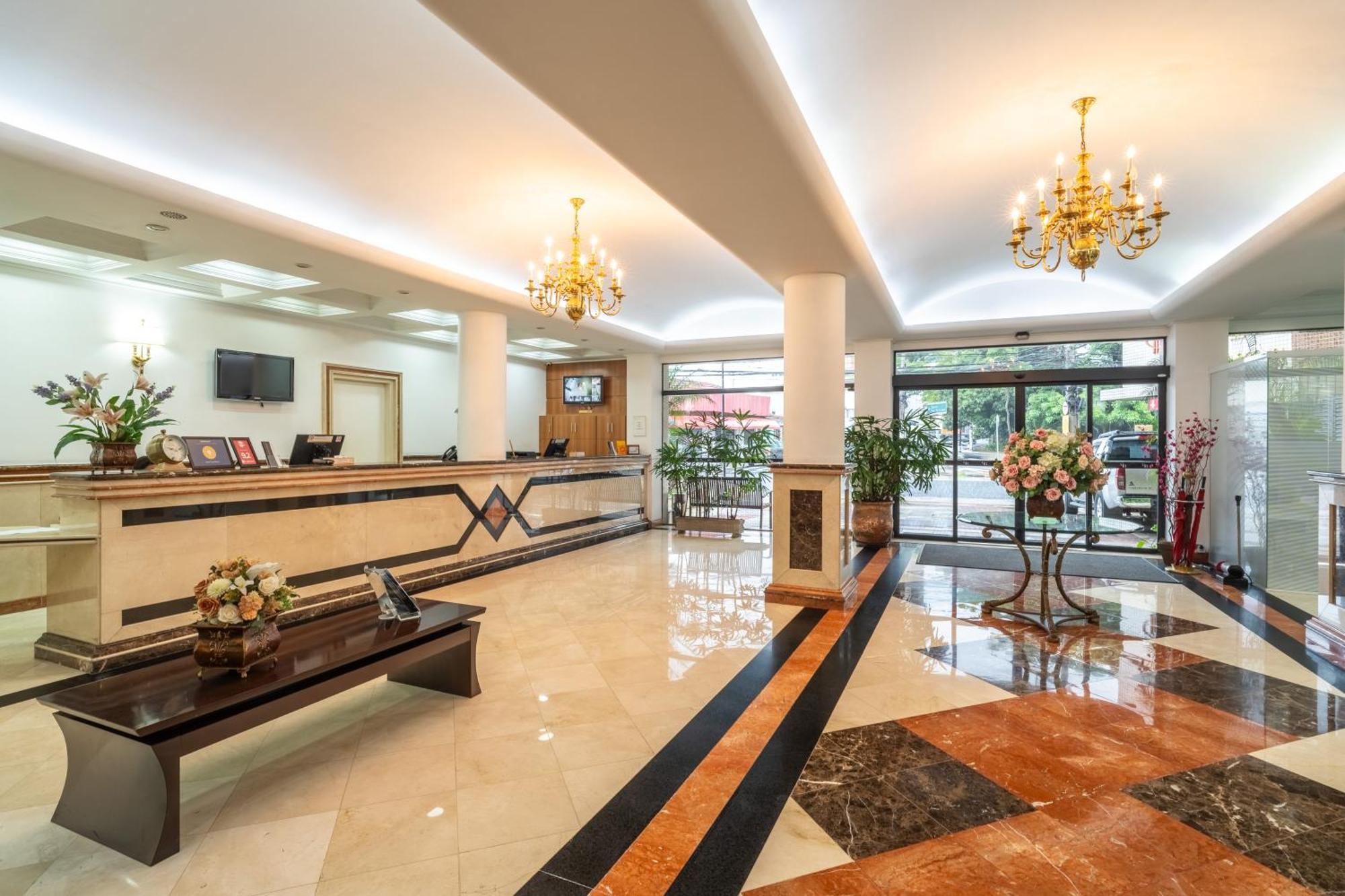 Hotel Plaza Mayor Санту-Андре Экстерьер фото